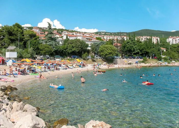 Lovreno By Interhome Case de vacanță *
