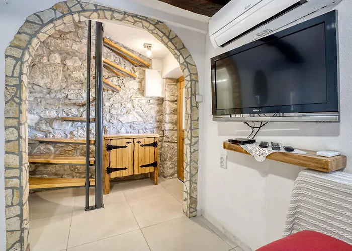 Lovreno By Interhome Tatil Evi *