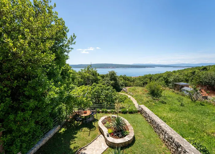 Lovreno By Interhome Tatil Evi