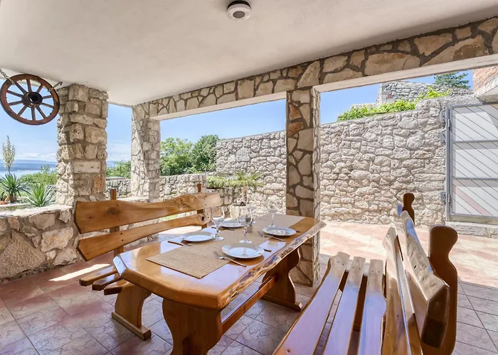 Lovreno By Interhome Tatil Evi *